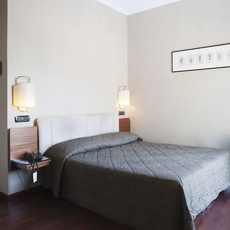 酒店 瑞真娜宫廷酒店