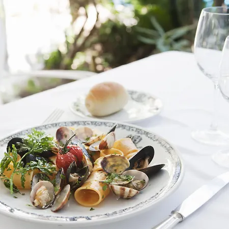 瑞真娜宫廷酒店 酒店 马奥莱