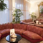 Reginna Palace Hotel 4*