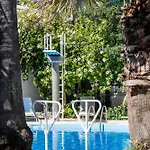 Reginna Palace 4*