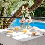 Reginna Palace 4*