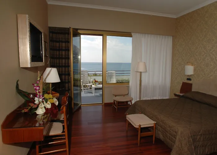 Hotel Reginna Palace 4*