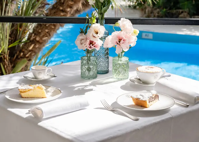 Hotel Reginna Palace 4*