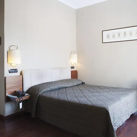 Reginna Palace Hotel 4*
