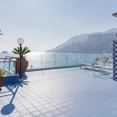 Hotel Reginna Palace 4*