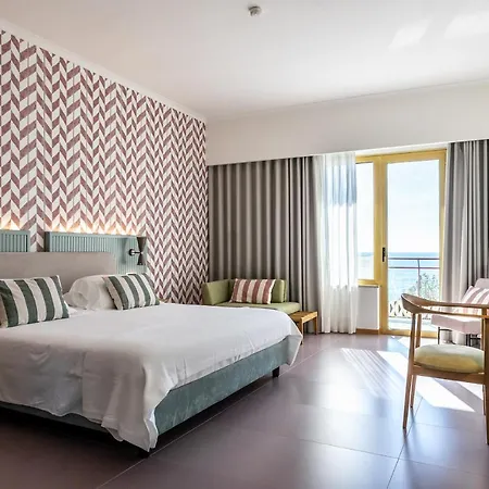 Reginna Palace 4*